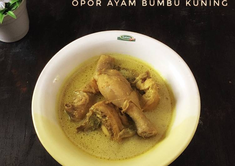 Opor Ayam Bumbu Kuning ala #dapurnyaumminyaaisyah