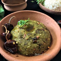 A picture of Kancha kolar Khosha Bata (Raw Banana Peel Chutney - Bong style).