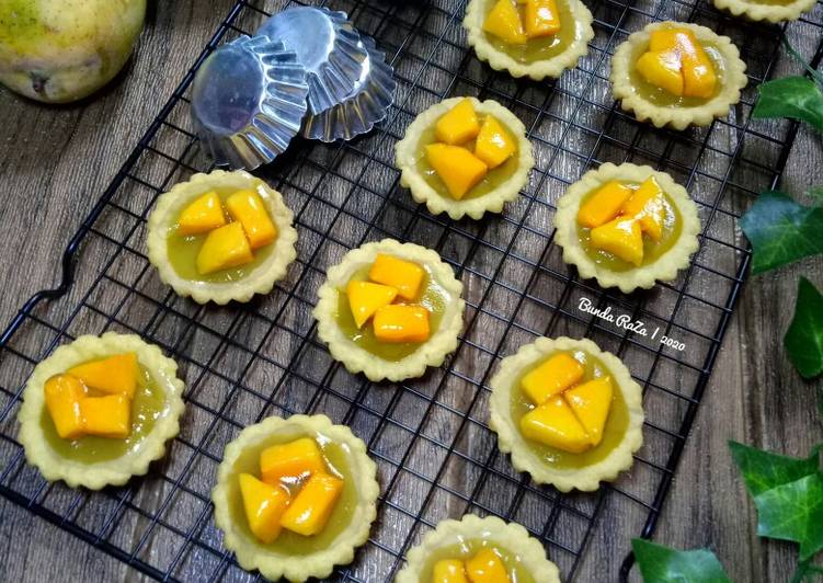 Mini Pie Isi Vla Mangga Dengan Kulitnya