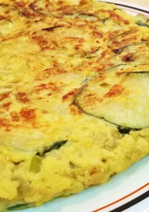 Foto principal de Tortilla de calabacín y ajetes