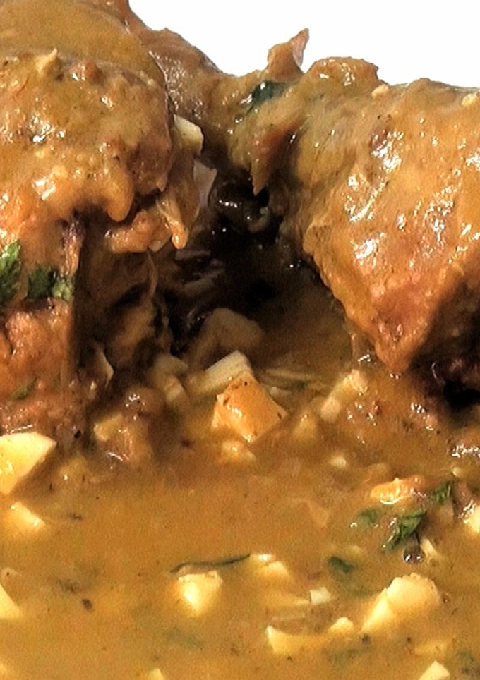 Una foto de Pollo en pepitoria