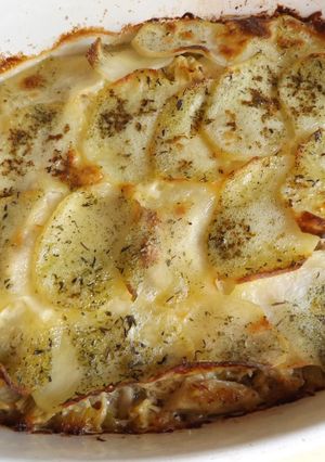 Una foto de Pastel de pollo y patatas
