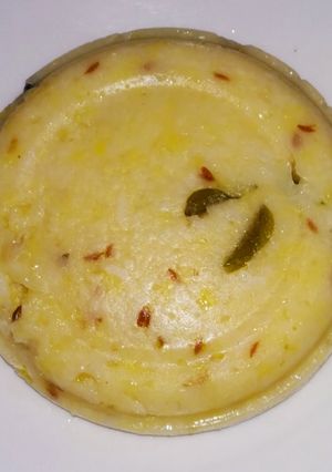 A picture of Ven pongal.