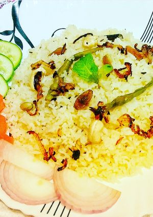 সাদা পোলাও /প্লেইন পোলাও(Plain Pulao Recipe in Bengali) রেসিপির প্রধান ছবি