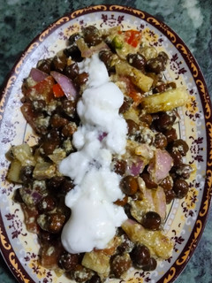 दही चना (Dahi chana recipe in hindi) रेसिपी मुख्य फोटो