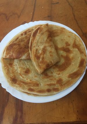 A picture of Chapatis.