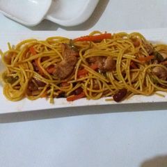 A picture of Chicken chow mein.