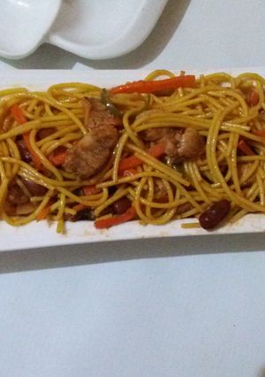 A picture of Chicken chow mein.