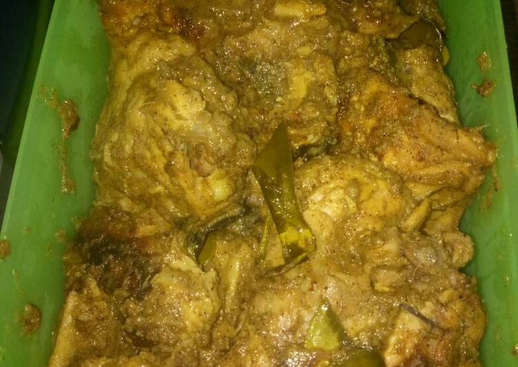 Ayam Bumbu Kuning