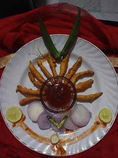 भिंडी के पकौड़े (Bhindi ke pakode recipe in hindi) रेसिपी मुख्य फोटो