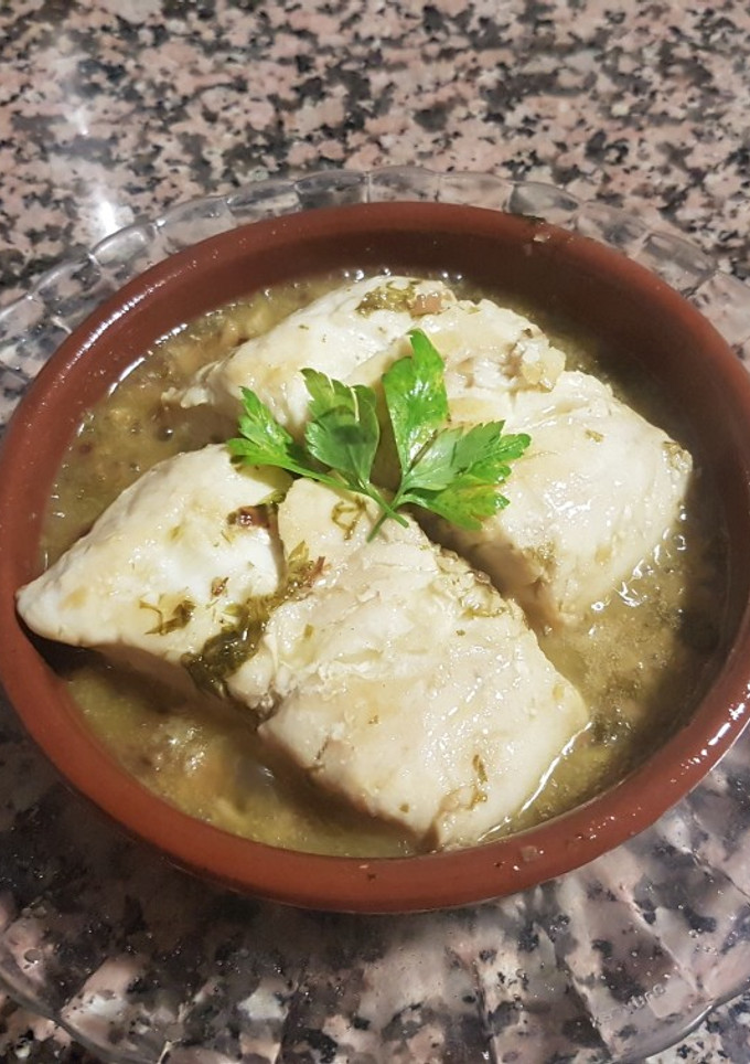 Una foto de Merluza en salsa verde