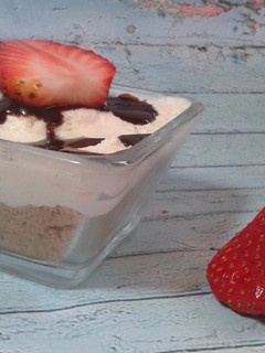 A picture of Cheese cake on cups.