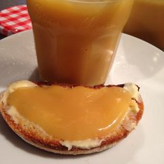 A picture of Lemon Curd.