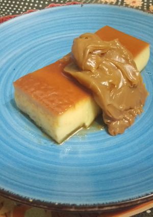 Una foto de Flan casero en budinera 🍮