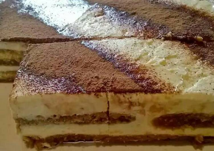 Tiramisú fácil sin huevos
