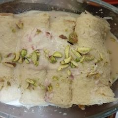 A picture of Malai roll.