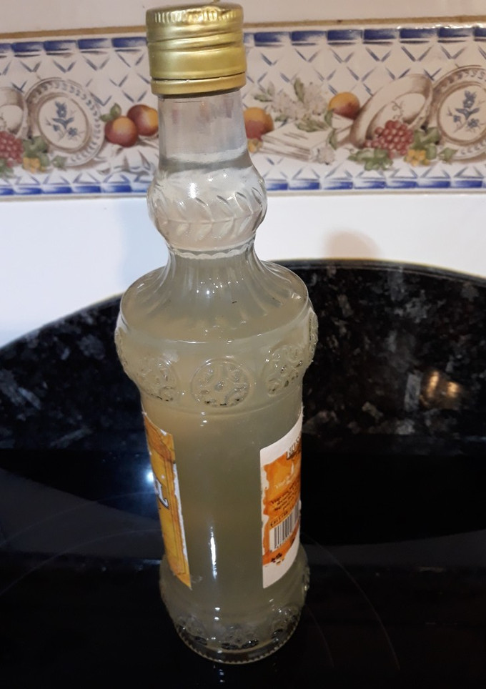 Una foto de Infusión de limón, menta y jengibre