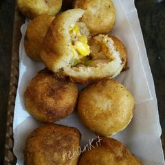A picture of Cutlet pizza.