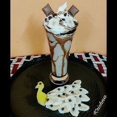 Banana Chocolate milkshake A picture of Banana Chocolate milkshake.