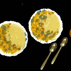 A picture of Mango Oats Smoothie Bowl.