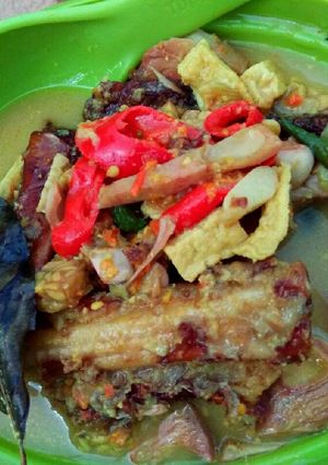 Foto resep Ikan pari (iwak pe) dan gori kuah santan