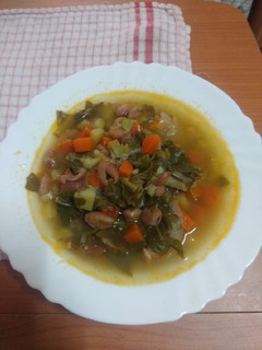 Una foto de Potaje de acelgas, judías pintas y verduras en olla presión