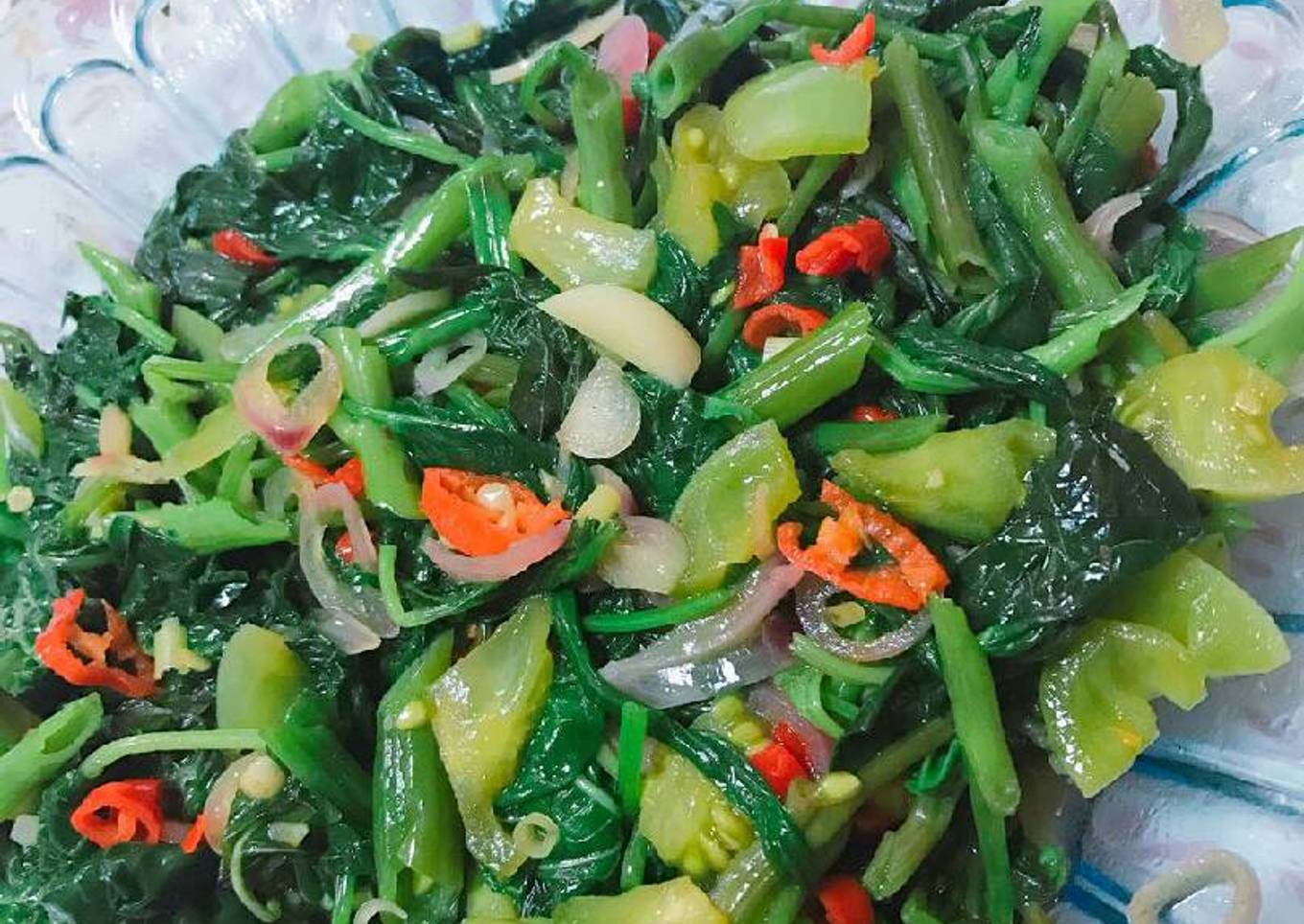Bayam rebus sambal matah