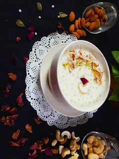 साबूदाना खीर (Sabudana kheer recipe in hindi) रेसिपी मुख्य फोटो