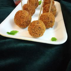 A picture of Veg lollipops.
