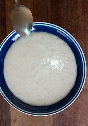A picture of Oats porridge.