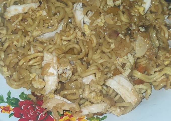 Mie goreng nyemek