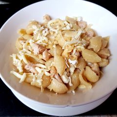 A picture of Chicken & Cheese Pasta Shells.