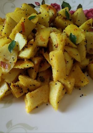 मसाला इडली (Masala idli recipe in hindi) रेसिपी मुख्य फोटो