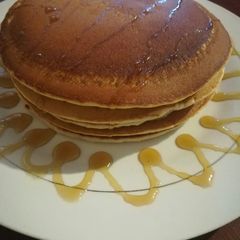 A picture of Fluffy Cinnamon Pancakes.