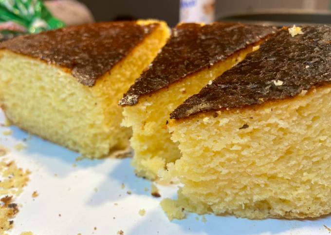 BOLO DE FUBÁ COM QUEIJO PARMESÃO SUPER FOFINHO. 