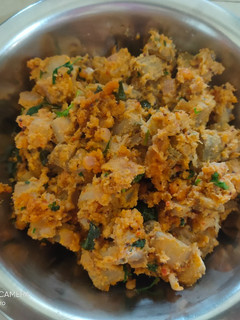 வாழைக்காய் பொடி மாஸ்(valakkai podimas recipe in tamil) செய்முறை முக்கிய புகைப்படம்