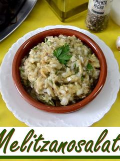 Una foto de Melitzanosalata, ensalada griega de berenjenas
