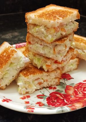 A picture of Mayonnaise sandwich.