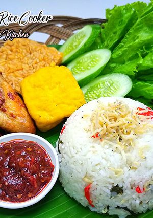 Foto resep Nasi Liwet Rice Cooker Mudah & Enak
