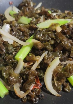 蒜辣雨來菇炒蘆筍 的食譜成品照片