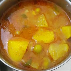 Aalu mater shalgam ki sbji A picture of Aalu mater shalgam ki sbji.