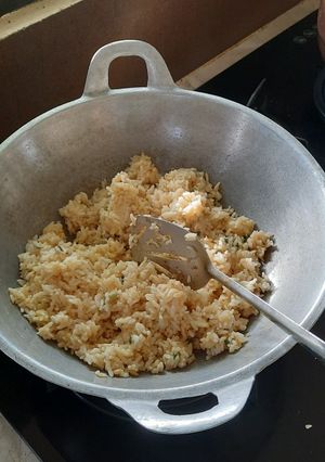 Foto resep Nasi bumbu telur / nasi goreng telur