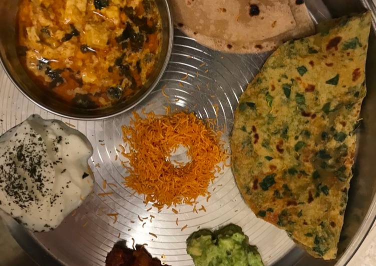 Simple Way to Make Award-winning Trikut partha, Simple curd chuteny