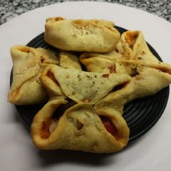 A picture of Pizza potli.