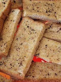 รูปของ ขนมปังเนยกรอบเห็ดทรัฟเฟิล