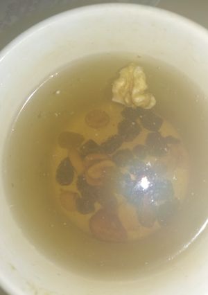 Una foto de Infusión de rosa mosqueta, manzanilla y frutos secos 🎈🎉rica