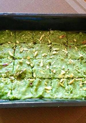 A picture of Pista barfi.