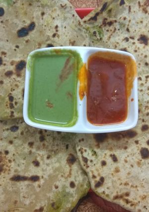 A picture of Matar paratha.