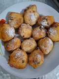 Oliebollen (Dutch donuts)