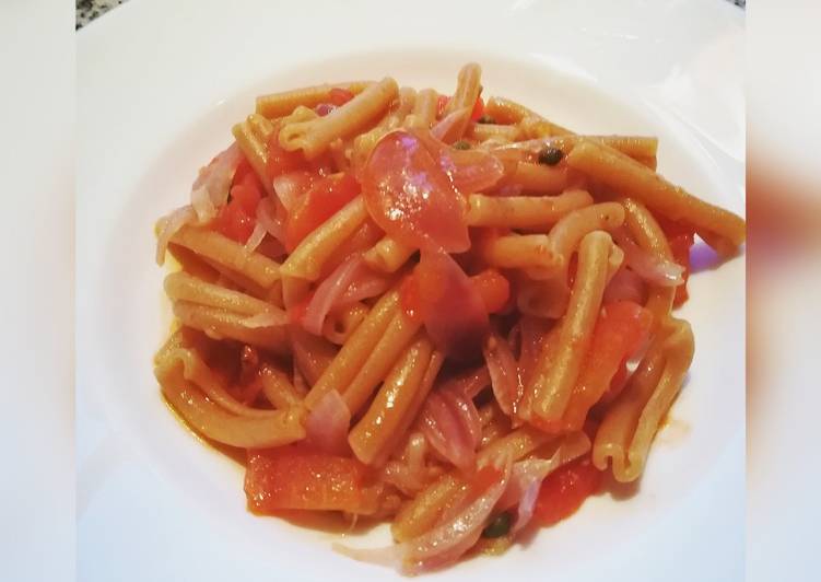 Caserecce integrali risottate con pomodoro e capperi